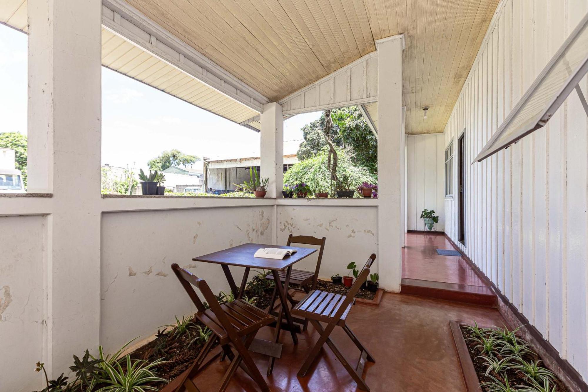 Memora Guesthouse Curitiba - Quartos Em Casa Proximo Ao Parque Bacacheri Екстер'єр фото