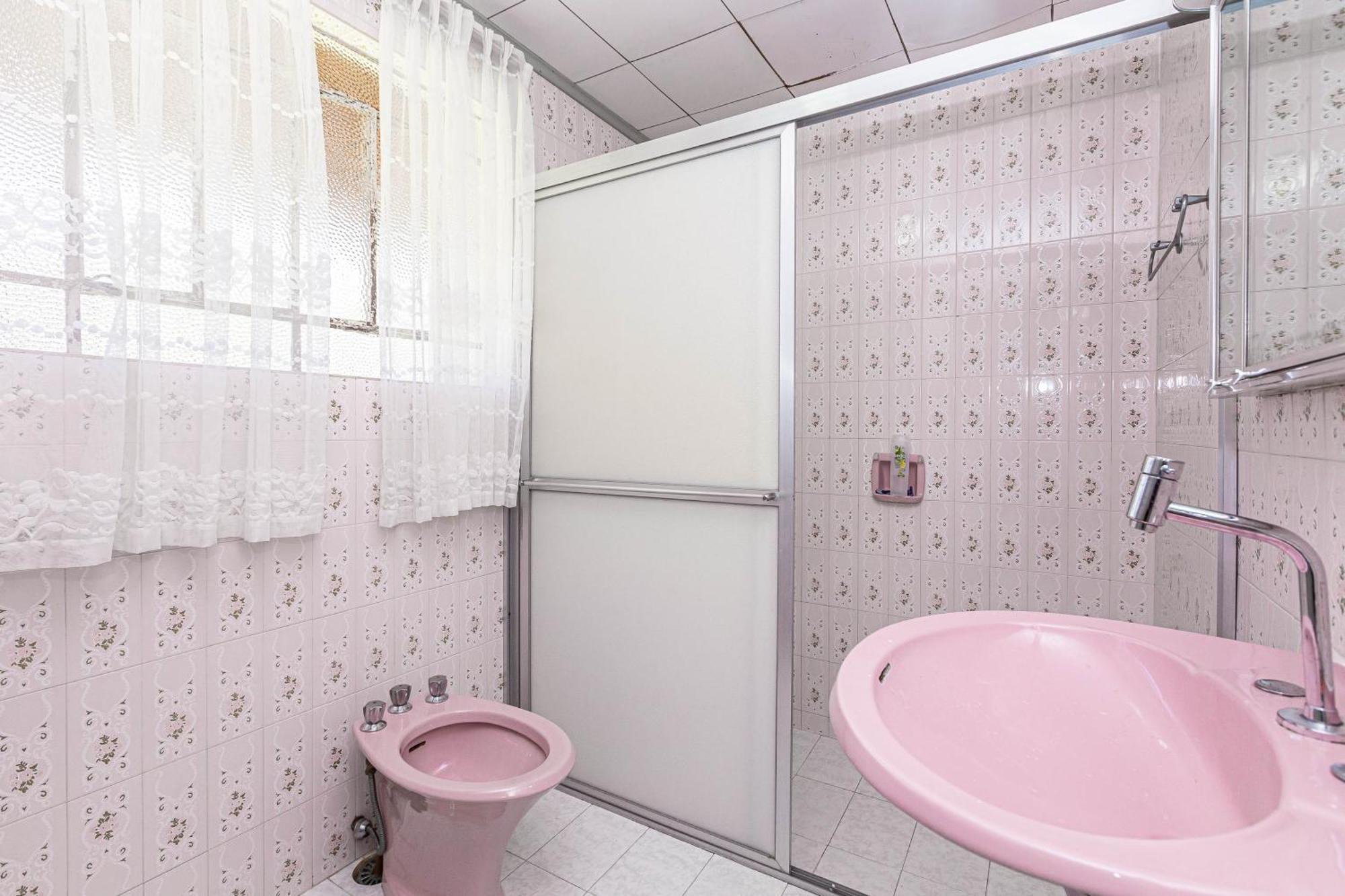 Memora Guesthouse Curitiba - Quartos Em Casa Proximo Ao Parque Bacacheri Екстер'єр фото