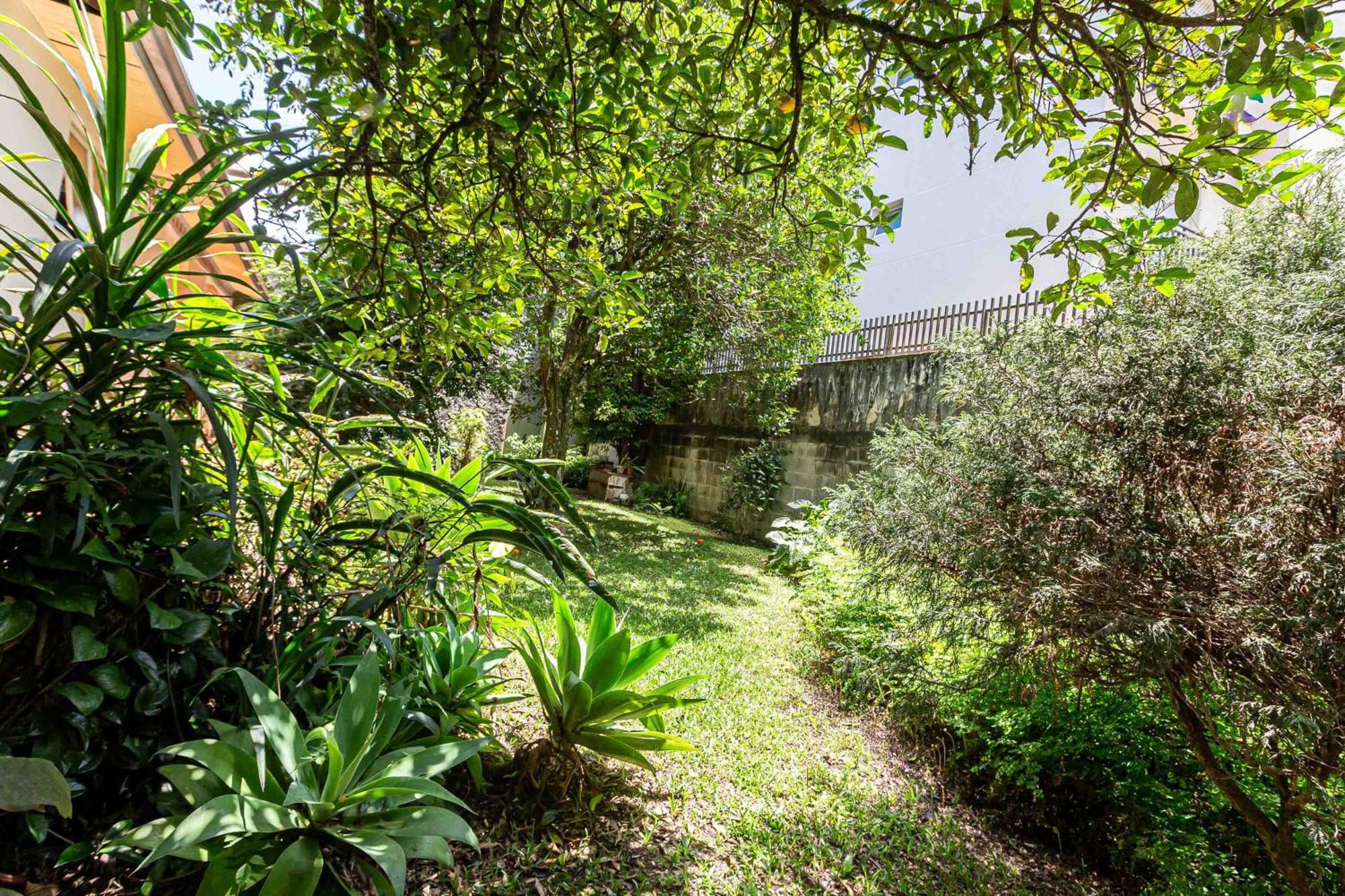Memora Guesthouse Curitiba - Quartos Em Casa Proximo Ao Parque Bacacheri Екстер'єр фото