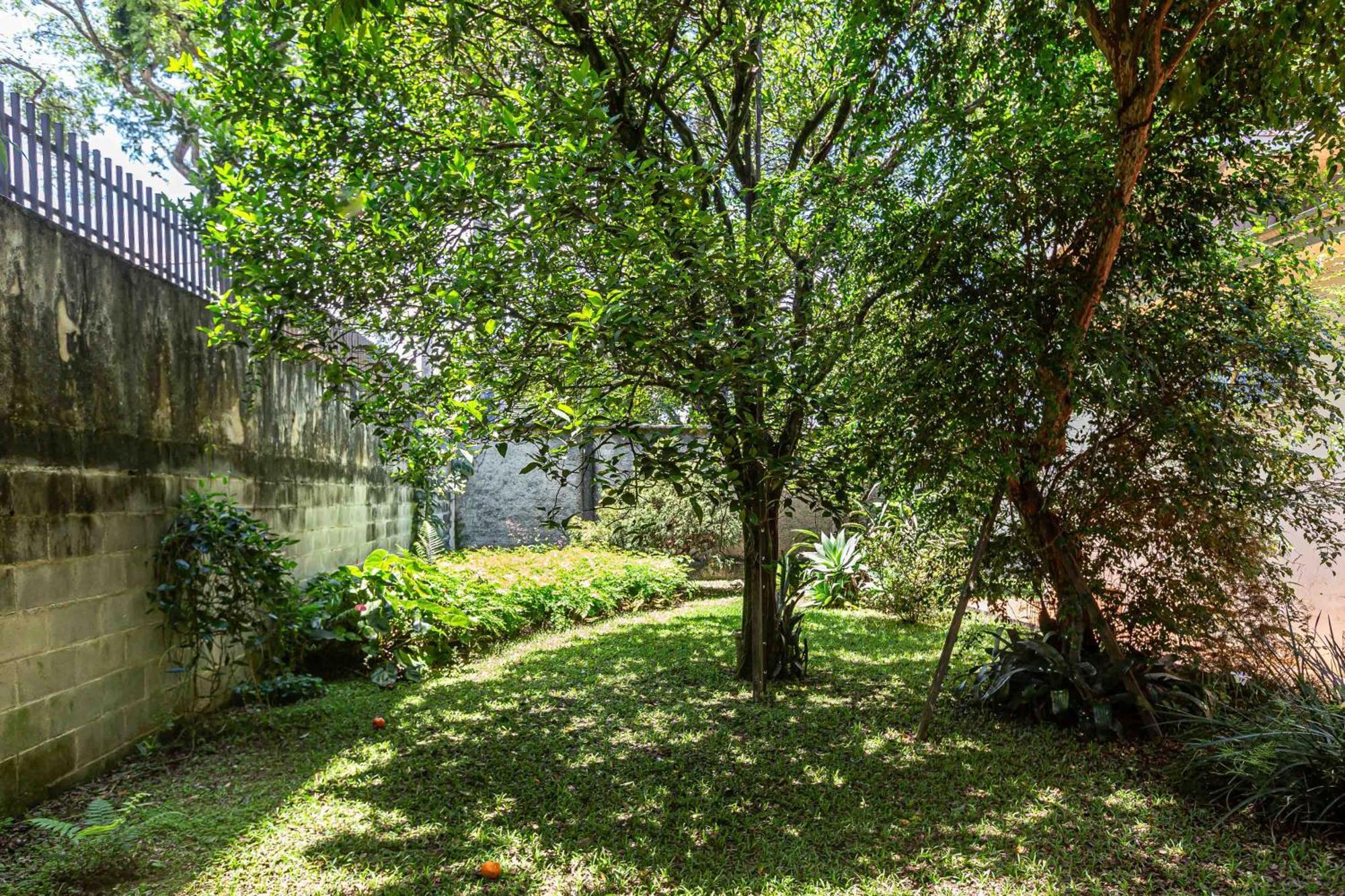 Memora Guesthouse Curitiba - Quartos Em Casa Proximo Ao Parque Bacacheri Екстер'єр фото
