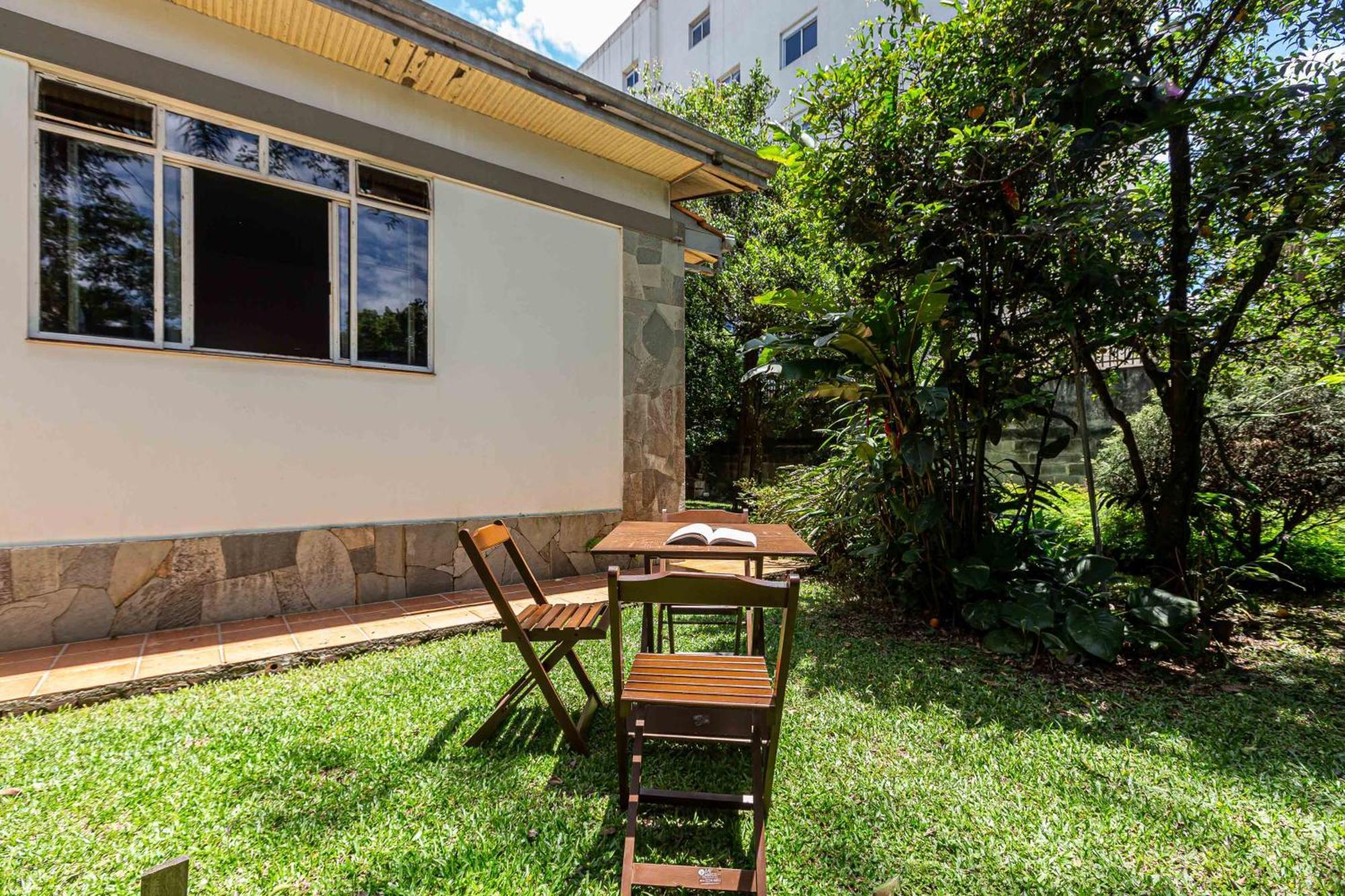 Memora Guesthouse Curitiba - Quartos Em Casa Proximo Ao Parque Bacacheri Екстер'єр фото