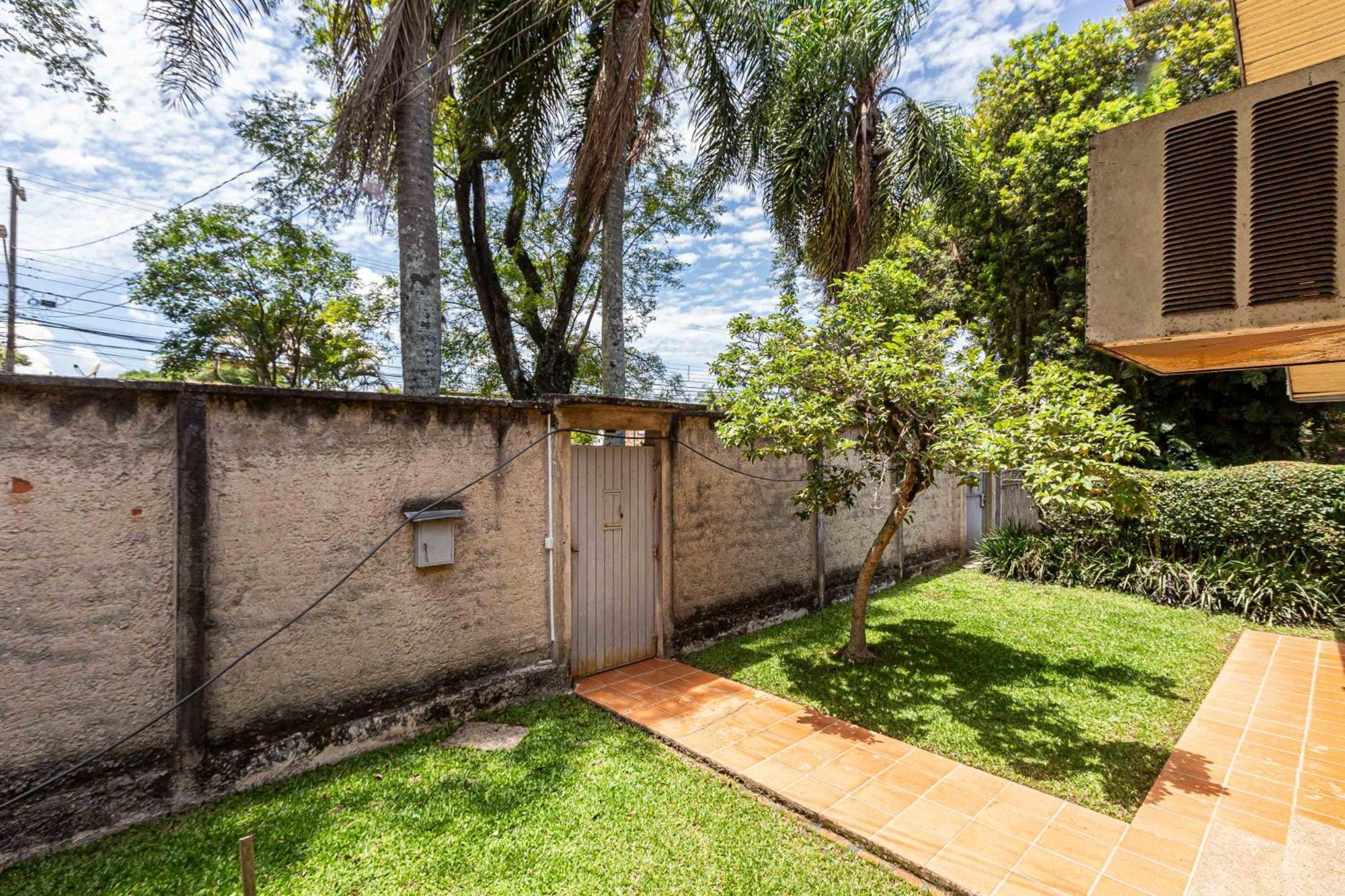 Memora Guesthouse Curitiba - Quartos Em Casa Proximo Ao Parque Bacacheri Екстер'єр фото