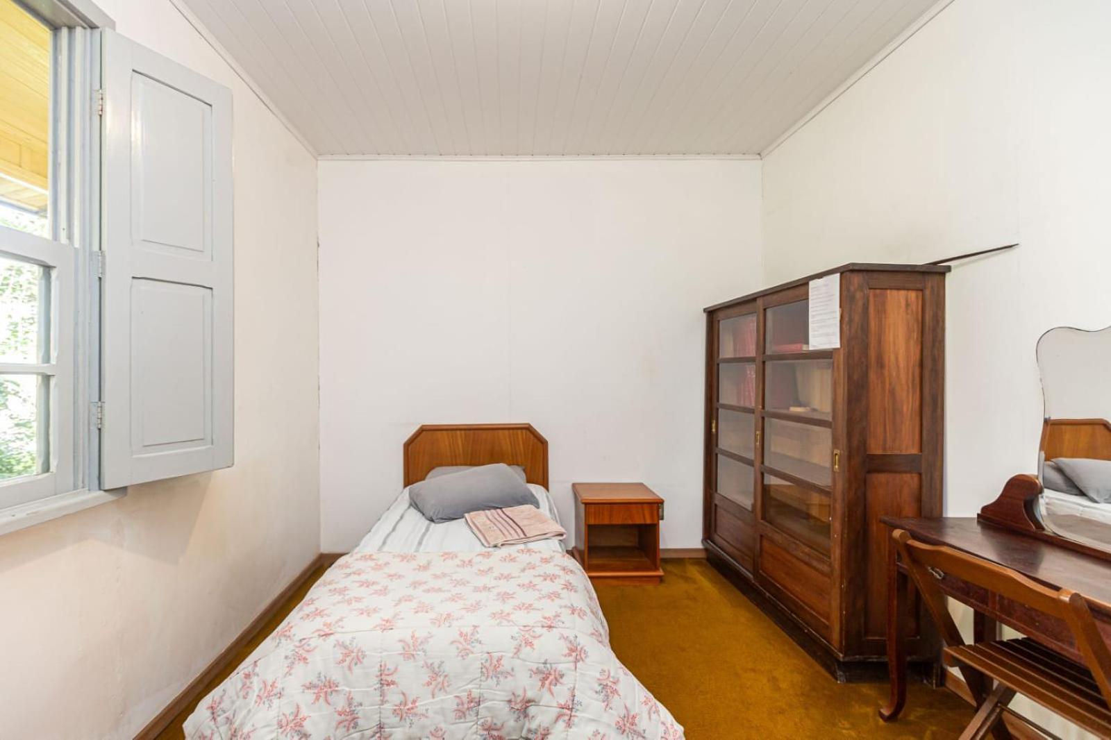 Memora Guesthouse Curitiba - Quartos Em Casa Proximo Ao Parque Bacacheri Екстер'єр фото